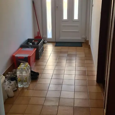 Apartment Tony Buric