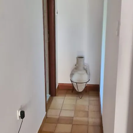 Tony Buric Apartment *